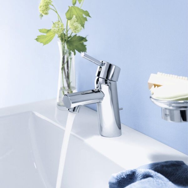 Grohe Concetto Tek Kumandalı Lavabo Bataryası 32204001