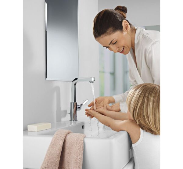Grohe Lineare Tek Kumandalı Lavabo Bataryası 23296000